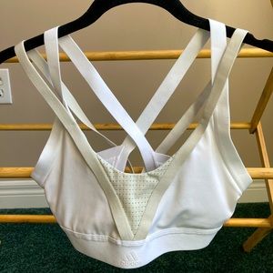 NWOT. Adidas workout bra in xs.